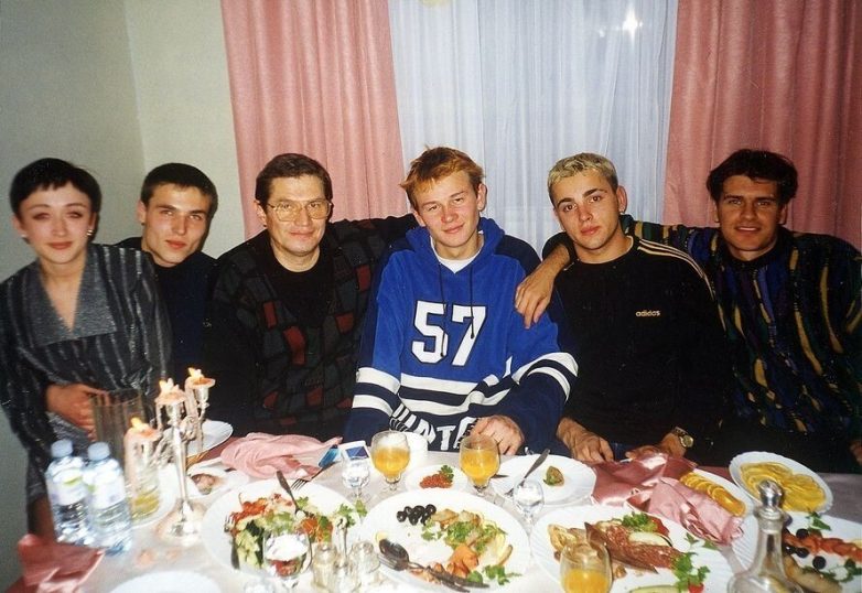 Крутые кадры из 90-х. Шикардос!
