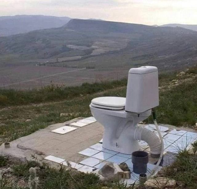 Что здесь происходит?!