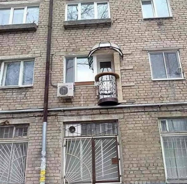 Самые необычные балконы, которые поражают