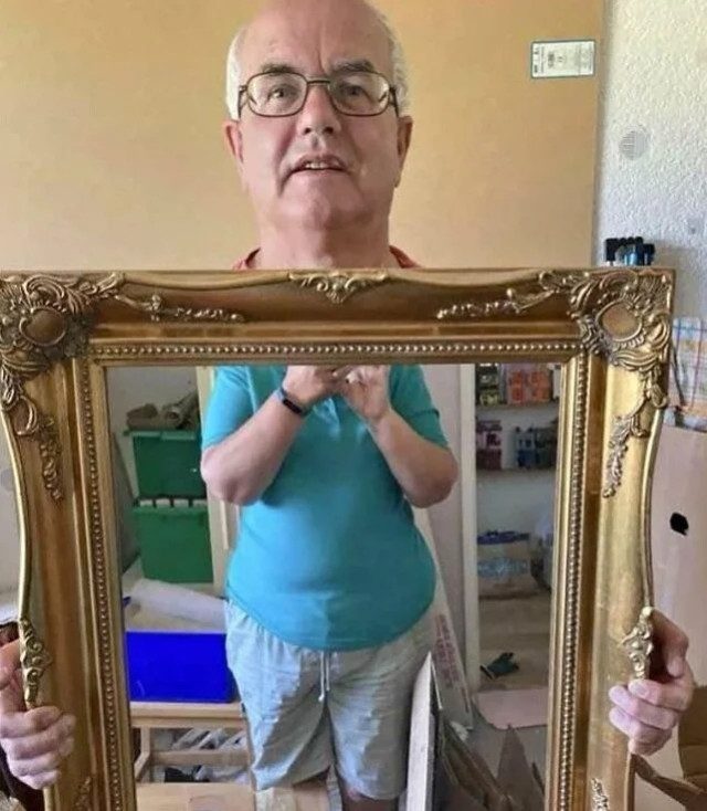 Уморительные попытки сфотографировать зеркало на продажу