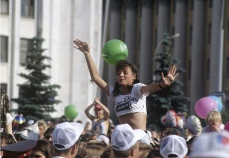 Крутые кадры из 90-х. Вау!