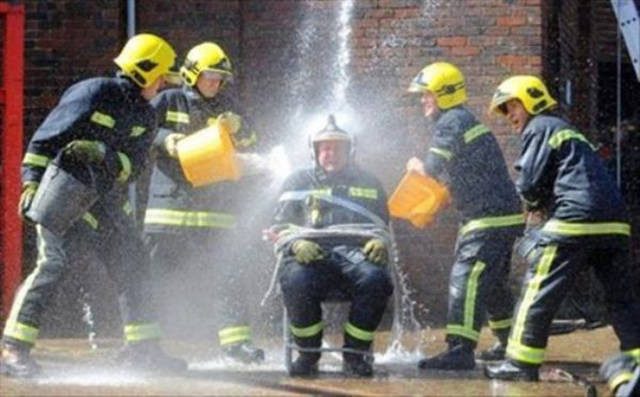 Когда кофе — единственный коллега, который не подводит. Рабочие приколы и казусы