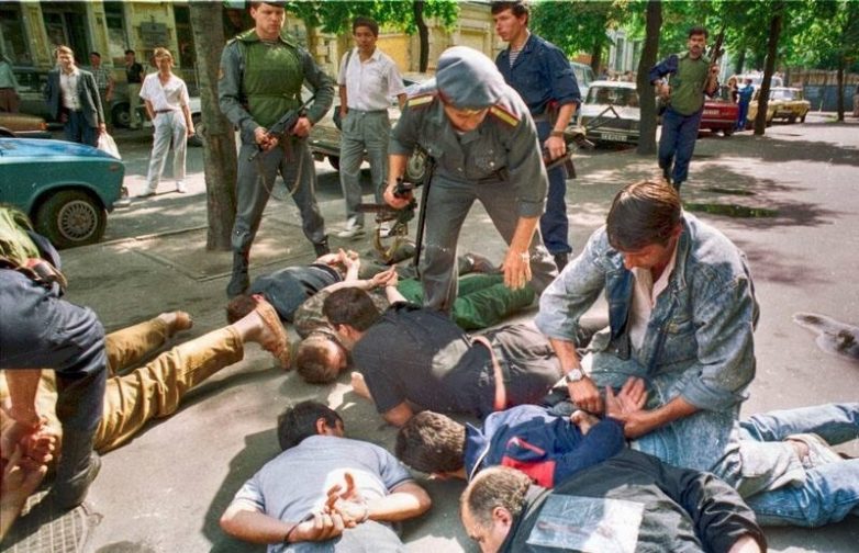 Крутые кадры из 90-х. Не верю своим глазам!