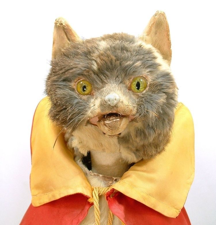 Затейливые старинные игрушки, напоминающие, что люди с фантазией были во все времена