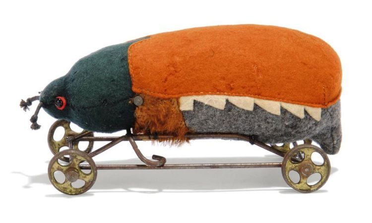 Затейливые старинные игрушки, напоминающие, что люди с фантазией были во все времена