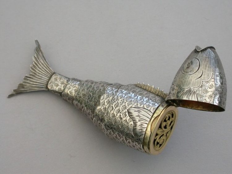 Затейливые старинные игрушки, напоминающие, что люди с фантазией были во все времена