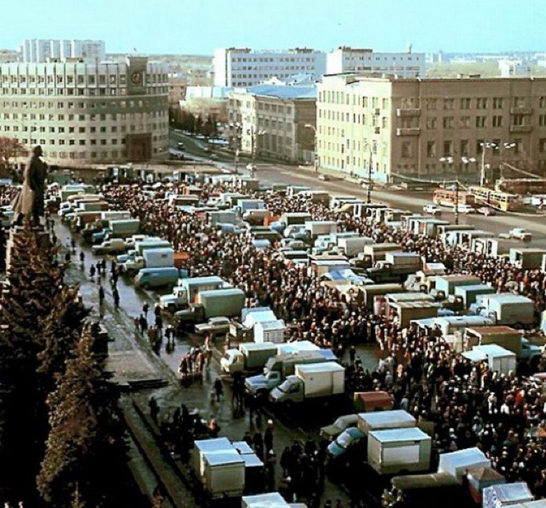 Крутые кадры из 90-х. Класс!