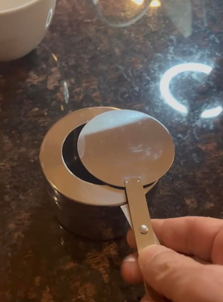 Загадочные вещицы, для выяснения перечня функций которых пришлось попотеть