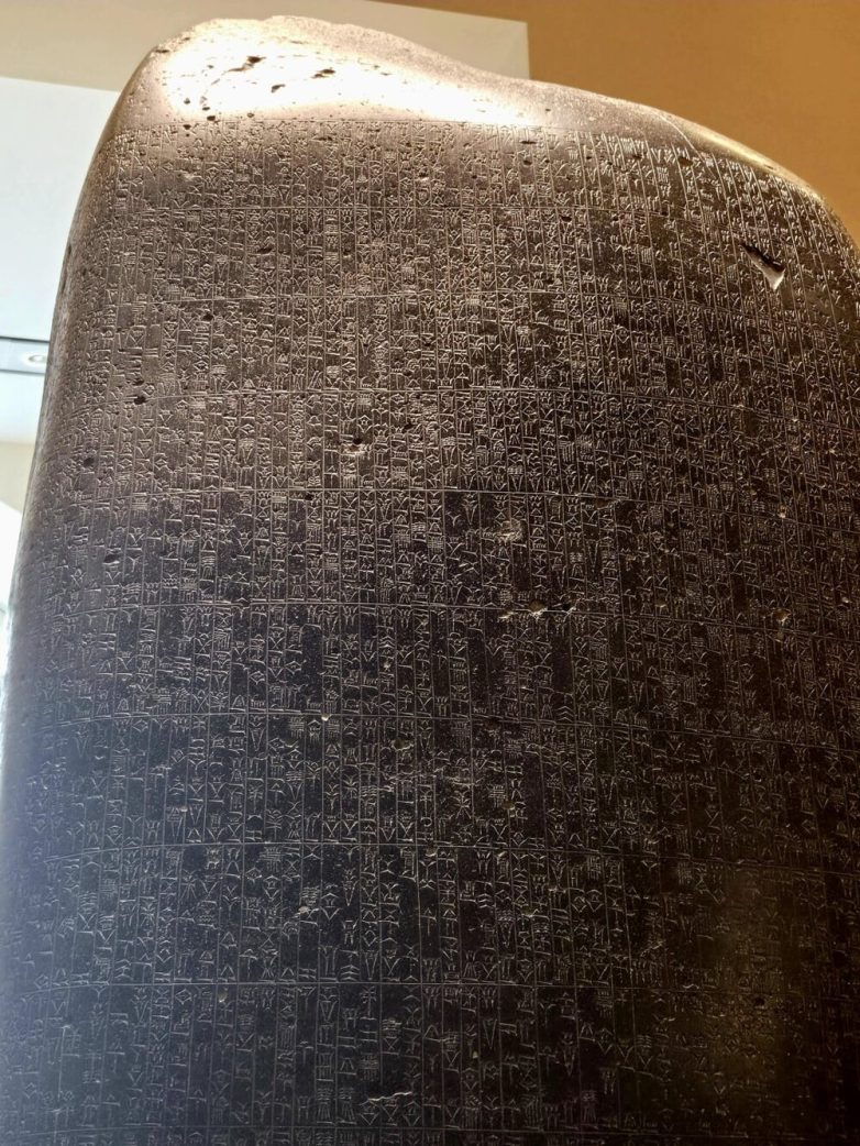 Исторические артефакты, позволяющих совершить путешествие сквозь время