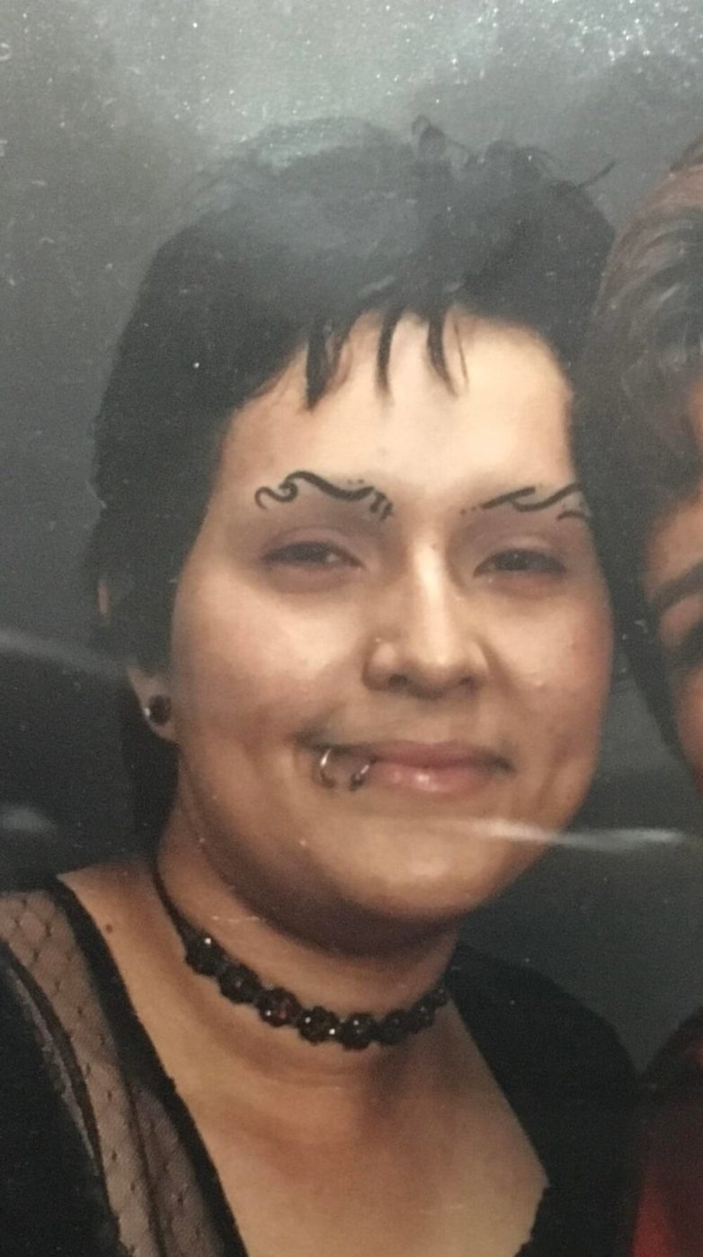 Модники, брови которых живут своей собственной жизнью