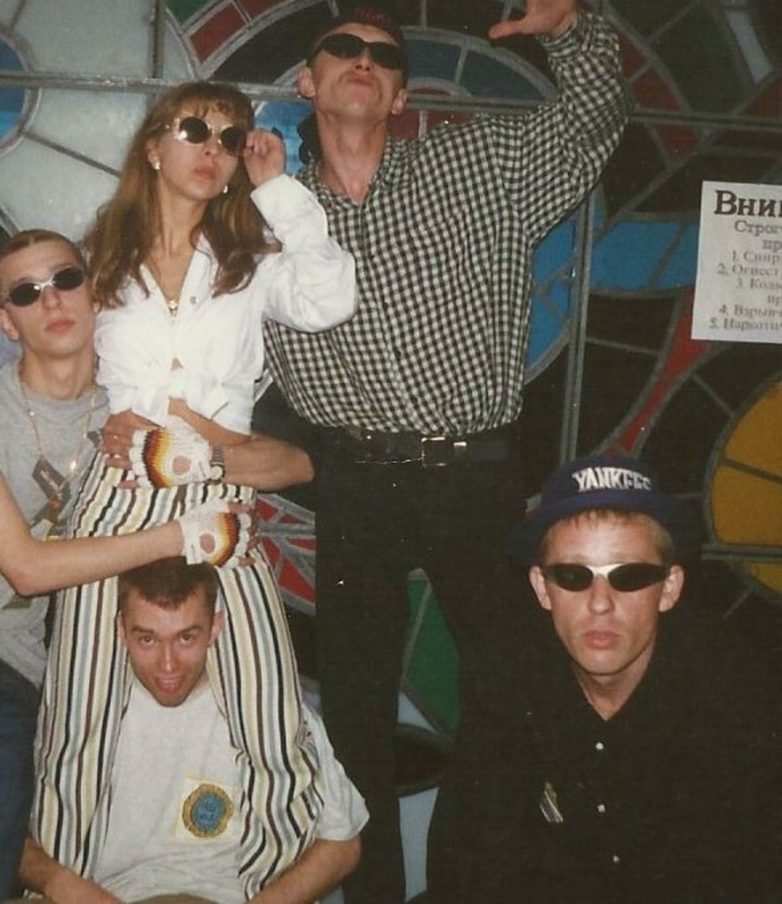 Крутые кадры из 90-х. Шикарно!