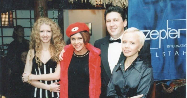 Крутые кадры из 90-х. Шикарно!