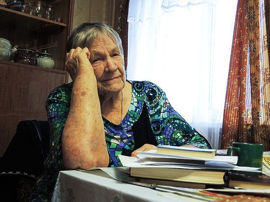 Пенсионеры возмущены подачкой в 5 тысяч рублей