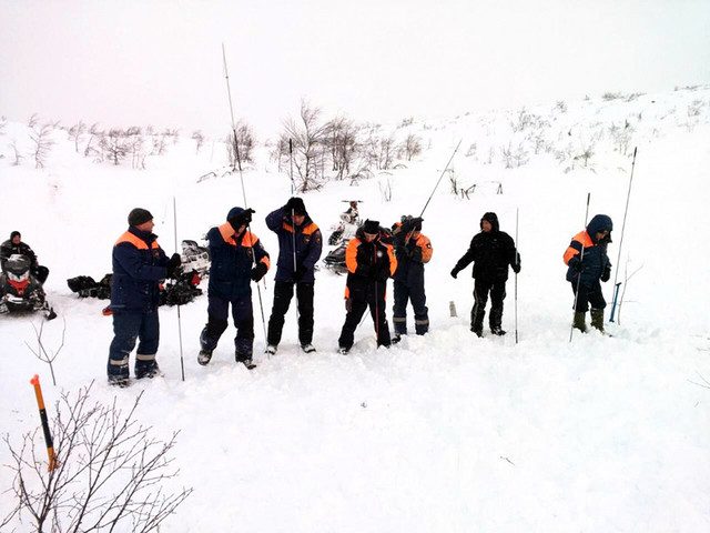 По факту гибели людей под лавиной в Хибинах возбуждено уголовное дело