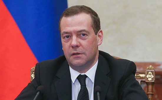 Медведев поведал об изменении «погоды в экономике»