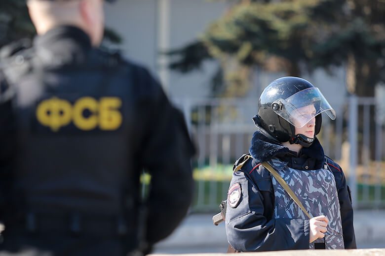 ФСБ провела массовые обыски в Петербурге по  делу о контрабанде