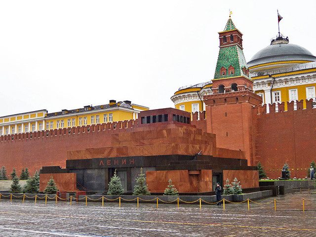 Депутаты от ЛДПР и «Единой России» внесли в Госдуму законопроект о захоронении Ленина