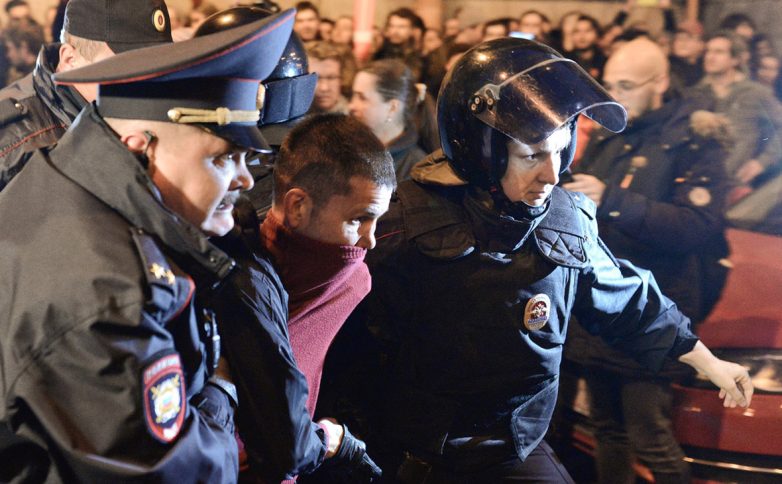 На акциях в поддержку Навального задержано 290 человек