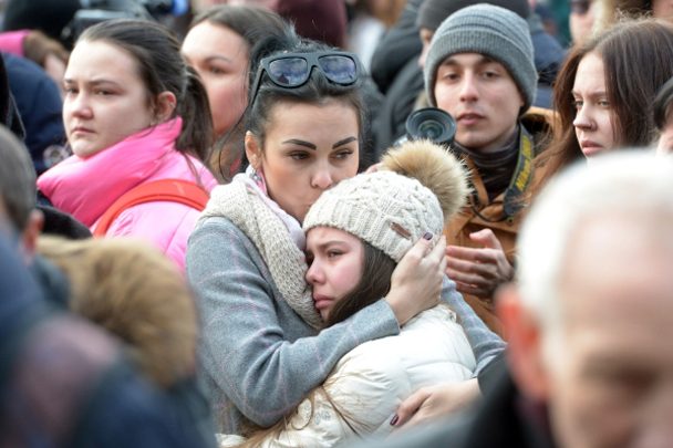 СМИ составили список блогеров-«трупоедов», сеявших панику после трагедии в Кемерово