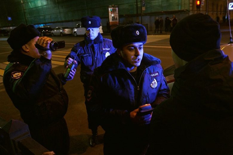 Полицейский, который задерживает оппозиционеров на митингах, рассказал о работе