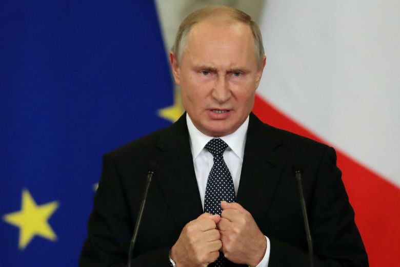 Путин поручил правительству и ФСБ заняться борьбой с теневым оборотом денег