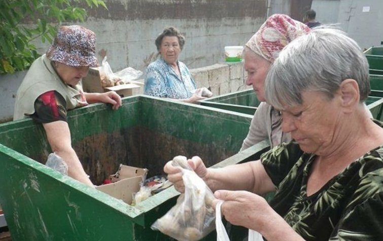 Российский пенсионер может тратить на питание не больше 200 рублей в день