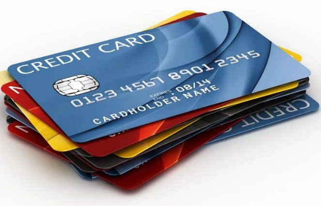 Чем опасно досрочное закрытие кредитной карты и как защитить себя от долгов?