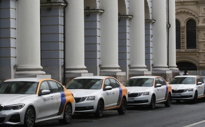 Полиция даст доступ каршерингу и такси к базе данных ГИБДД о правах водителей
