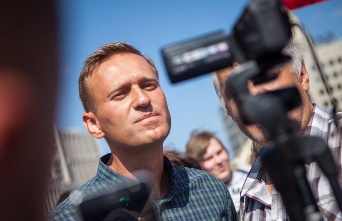 ФСИН просит суд заменить Навальному условный срок на реальный