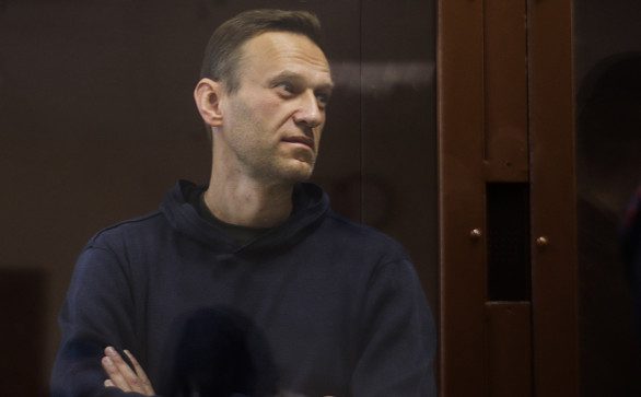 Навальный объявил голодовку в колонии
