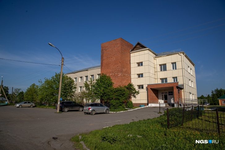 Почему из-за случайного убийства инспектором ГИБДД 19-летнего жителя Новосибирска целый поселок живет в страхе