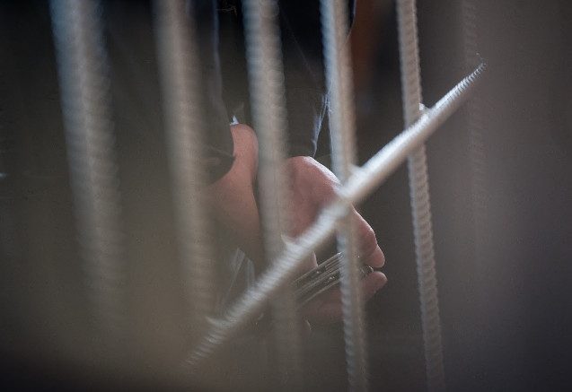 Следователь, посадивший россиянина за чужое преступление, пойдет под суд