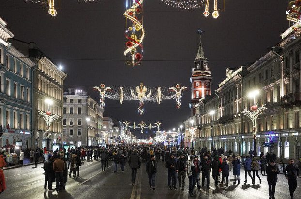 В новогоднюю ночь задержали две тысячи мигрантов в центре Петербурга