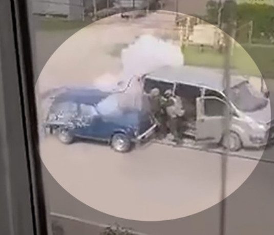 Житель Ейска взорвал бомбу во время штурма своей машины