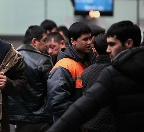 В России выросло число групповых нападений мигрантов с целью унижения русских