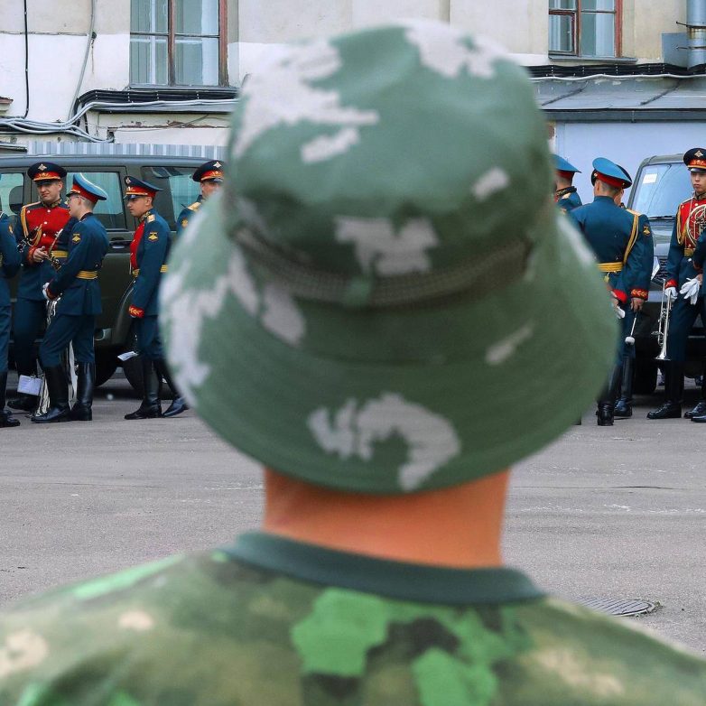 12 уголовных дел возбудили за уклонение мигрантов от военной службы