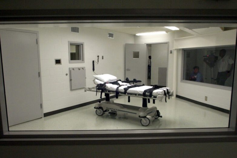 В США прервали казнь убийцы из-за врачебной ошибки