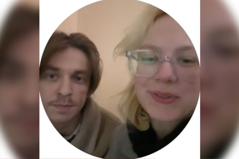 Перед судом они объявили о помолвке. «Певицу иноагентов» Наоко и ее гитариста снова арестовали