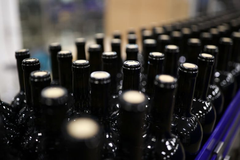 В России хотят запретить продажу безалкогольных пива и вина детям. Борьба с «пристрастием»