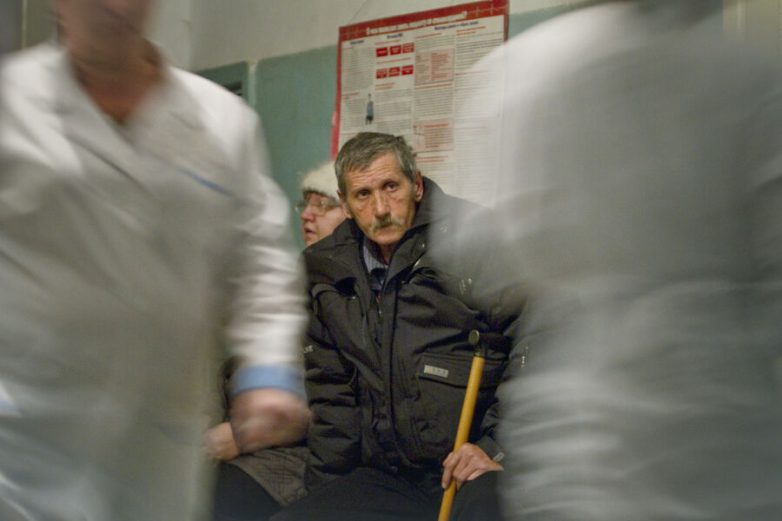 Кто должен платить за ОМС? Безработные на «Мерседесах»