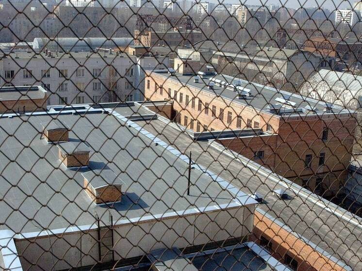 Заключенные сбежали из тюрьмы при помощи простыней