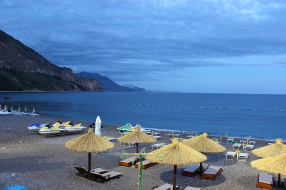 6 лучших пляжей Черногории