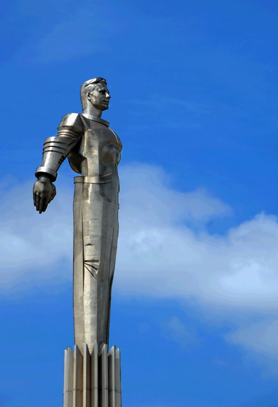 Самые грандиозные статуи в мире