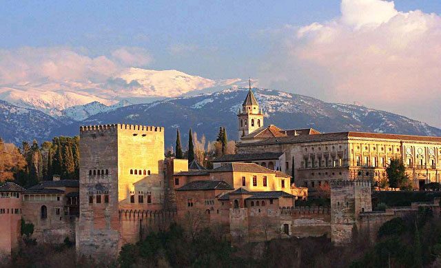 10 потрясающих мест Испании, которые обязательно нужно посетить