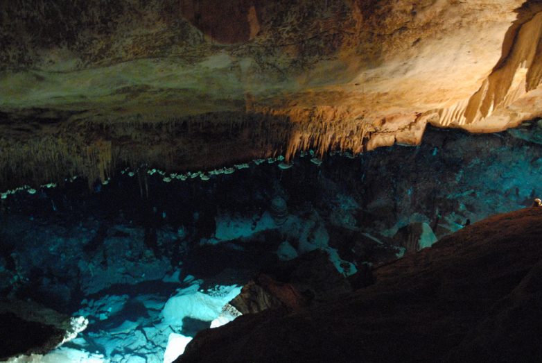 Удивительная пещера Дракона
