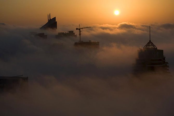 Города, утопающие в облаках, — фантастическое зрелище