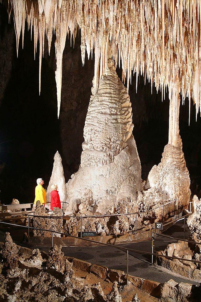 Роскошные Карлсбадские пещеры