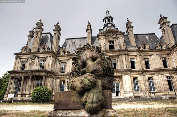 Прекрасные и заброшенные замки Франции