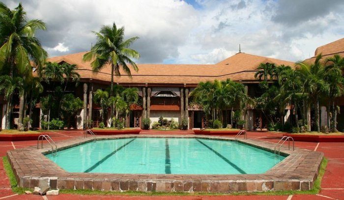 Очаровательный и привлекательный кокосовый дворец на Филиппинах