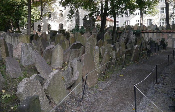 Старейшее кладбище Европы